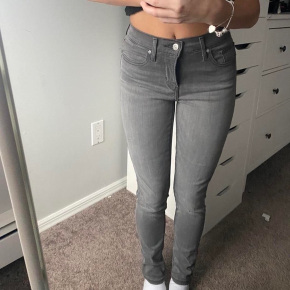LEVIS SMOKED GRAY 311 SKINNY JEANS 🌬 - Picture 2 of 4